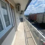 Domus Dulcis Domus Apartment